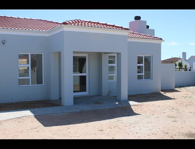 3 BEDROOM FREESTANDING FOR SALE IN PORT OWEN